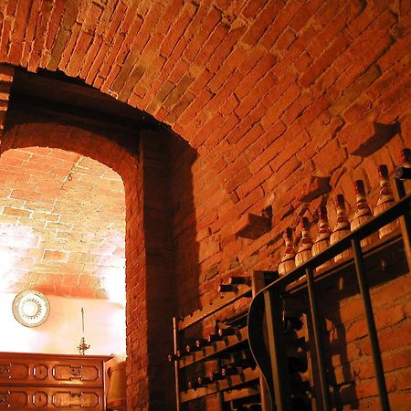 Antica Dimora Leones Bed & Breakfast Palaia Exterior photo