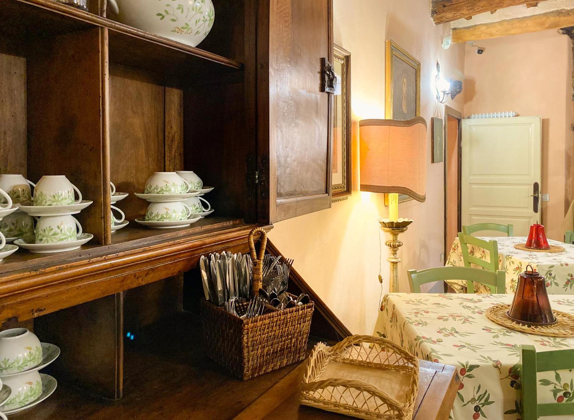 Antica Dimora Leones Bed & Breakfast Palaia Exterior photo
