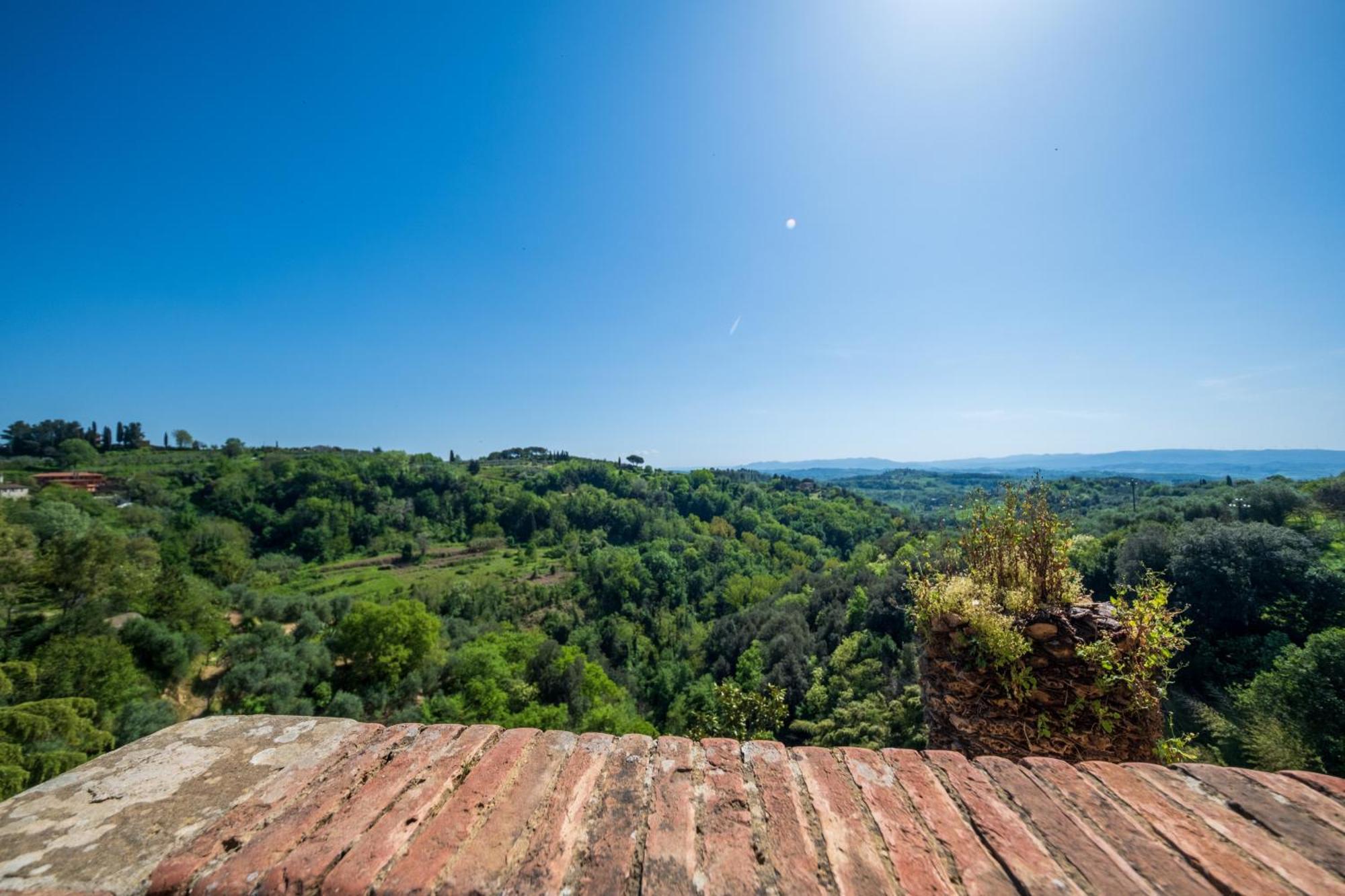 Antica Dimora Leones Bed & Breakfast Palaia Exterior photo